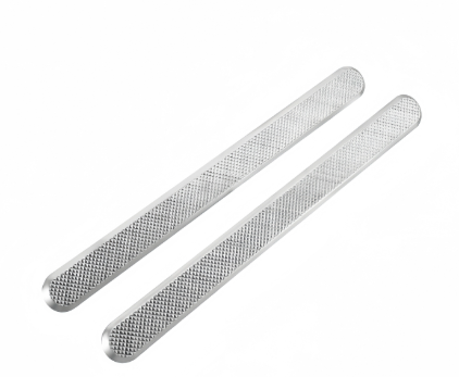 Quel est le but des bandes de sol tactiles et où sont-elles généralement installées ?